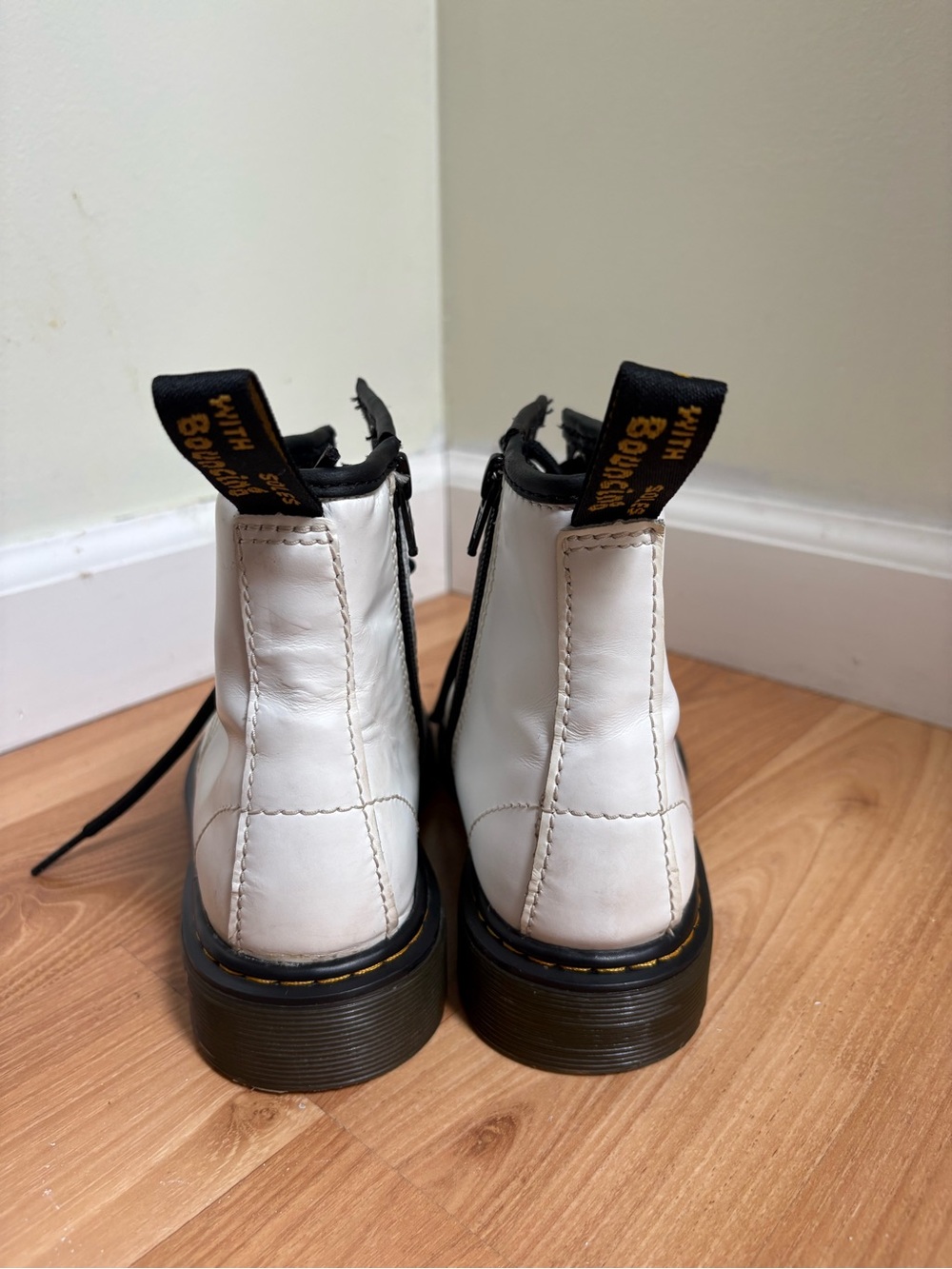 Dr. Martens White Lace-Up Kids Combat Boots with Black Trim - Picture 6 of 12
